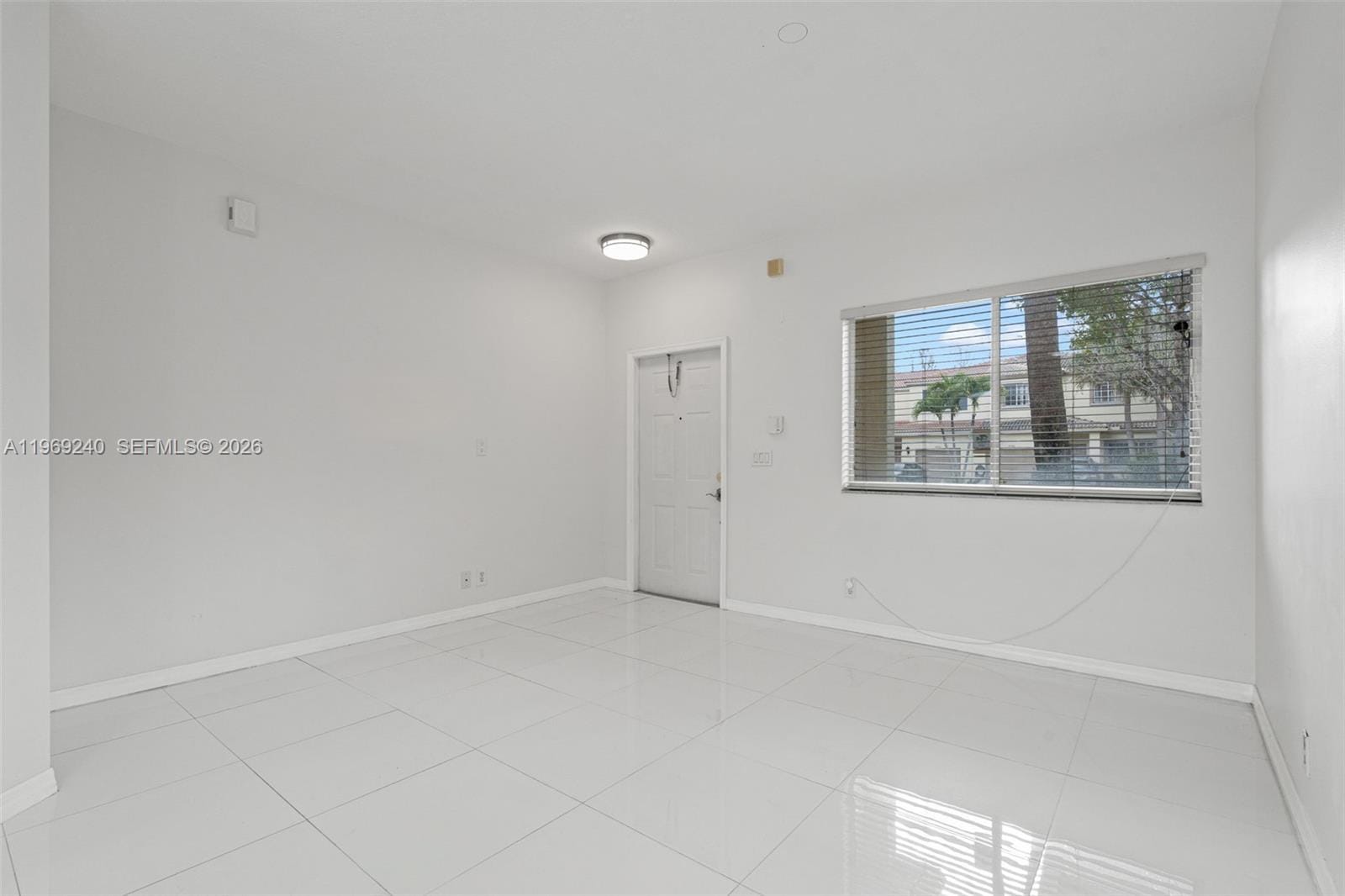 4722 Lago Vista Drive — photo 6