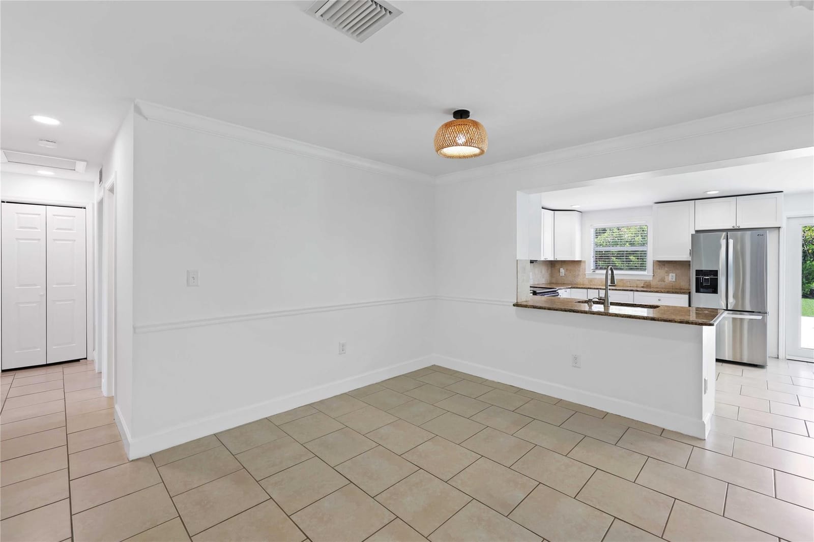 413 Philadelphia Drive — photo 12