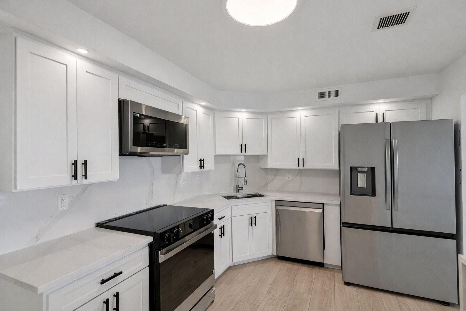 111 N Pompano Beach Boulevard 1801 — photo 7