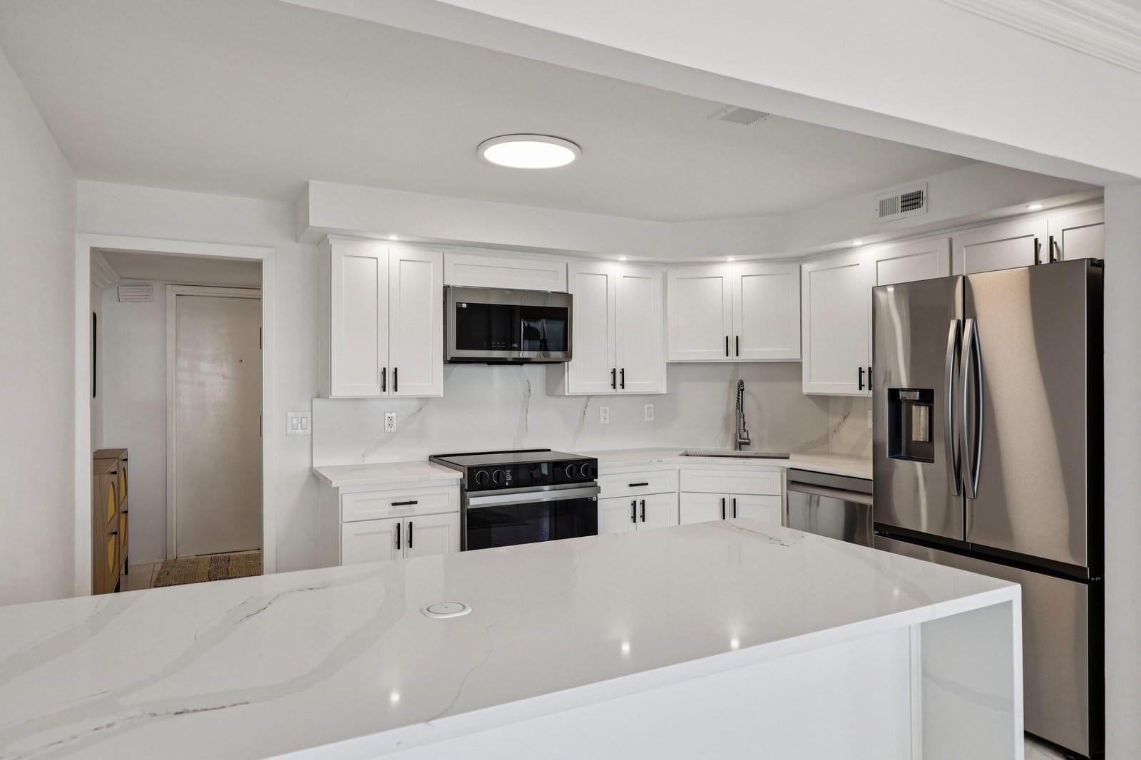 111 N Pompano Beach Boulevard 1801 — photo 8