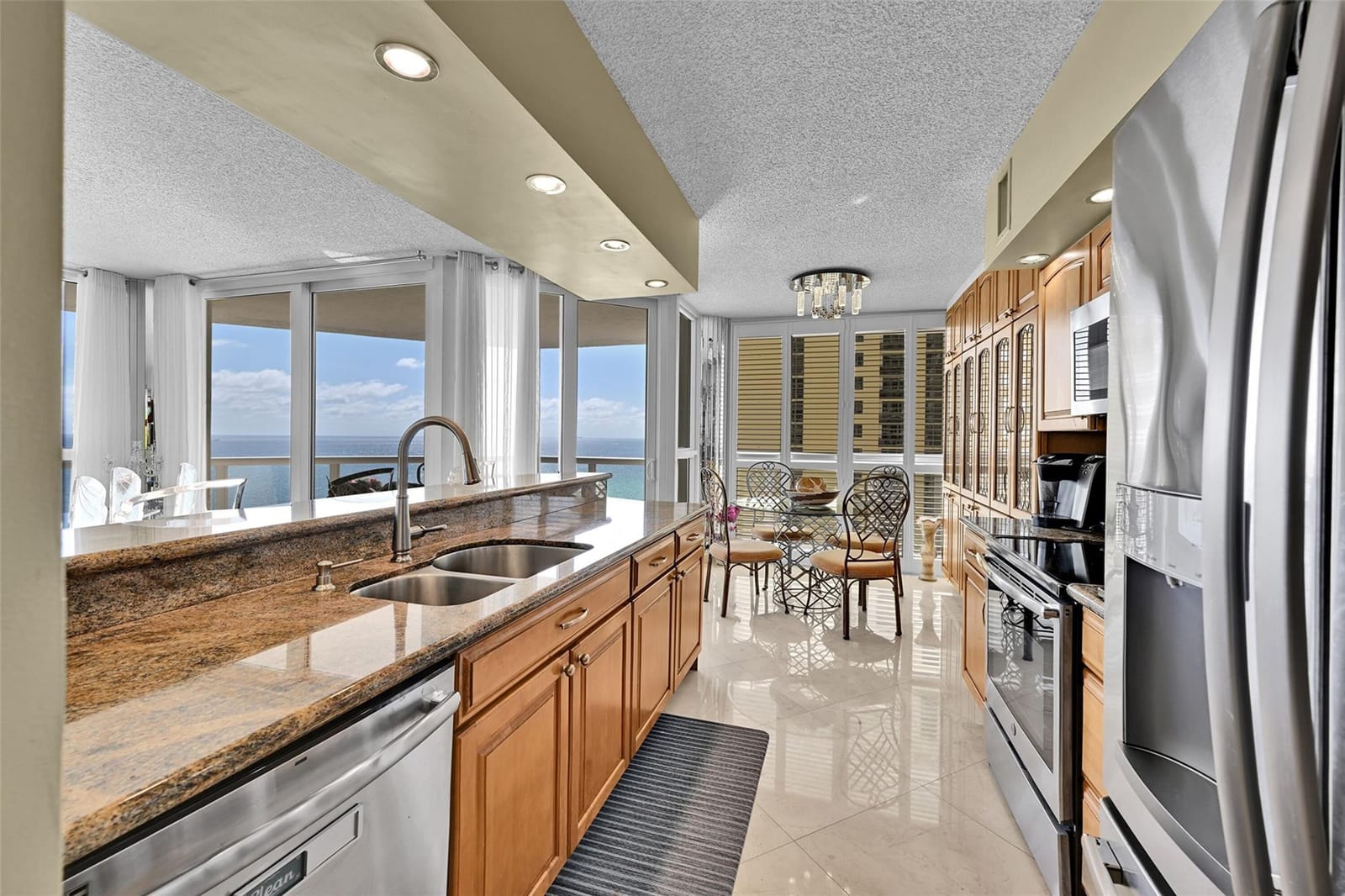 16425 Collins Avenue 2011, Sunny Isles Beach, FL 33160 photo 27