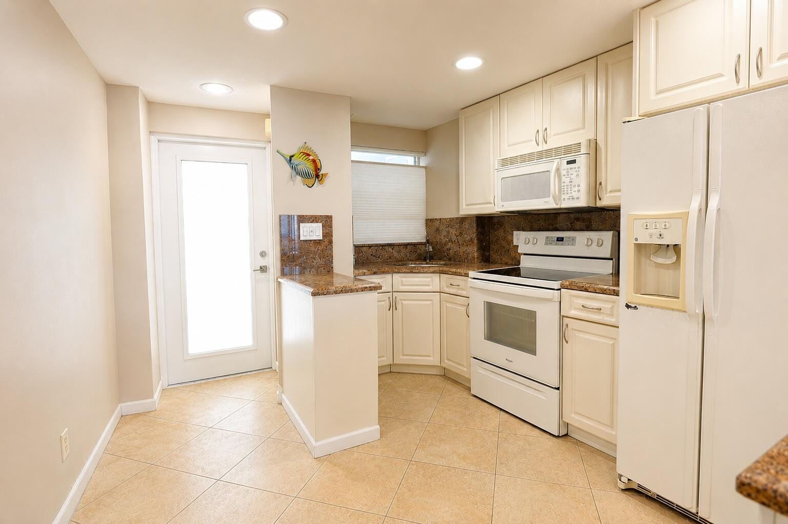 710 N Ocean Boulevard 1107 — photo 8