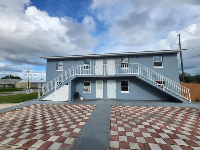 4131 Commercial Drive, Sebring, FL 33870