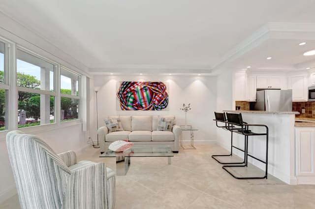 1072 Yarmouth D, Boca Raton, FL 33434