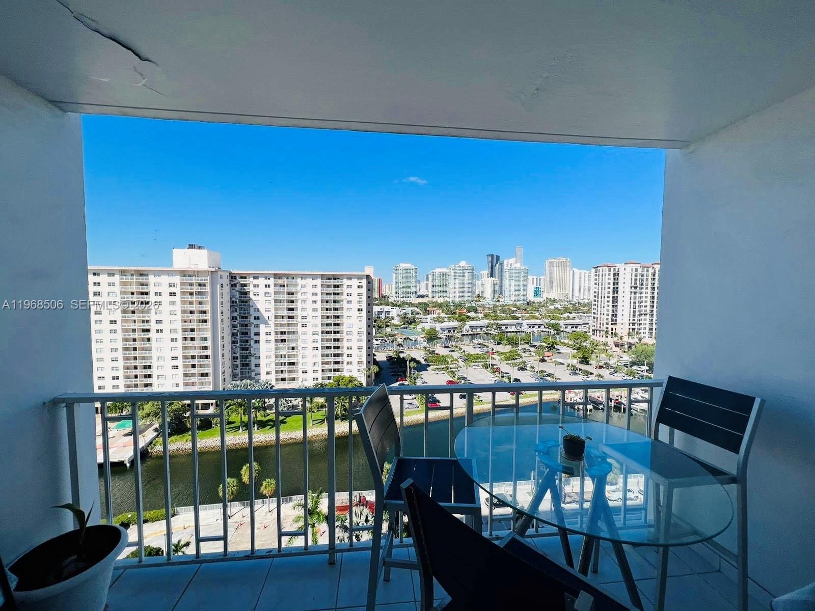 500 Bayview Drive 1417 — photo 2