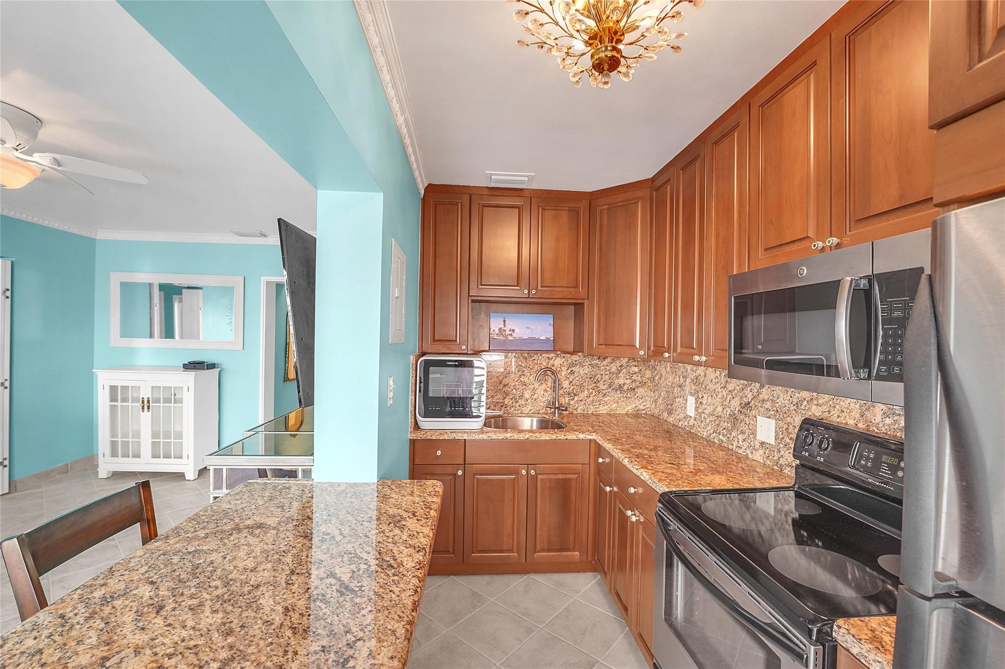 1187 Hillsboro Mile 9e, Hillsboro Beach, FL 33062 photo 15