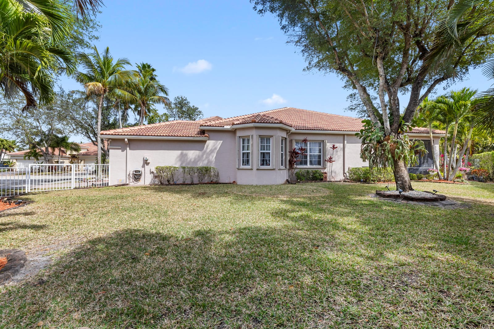 8402 Staniel Cay — photo 8