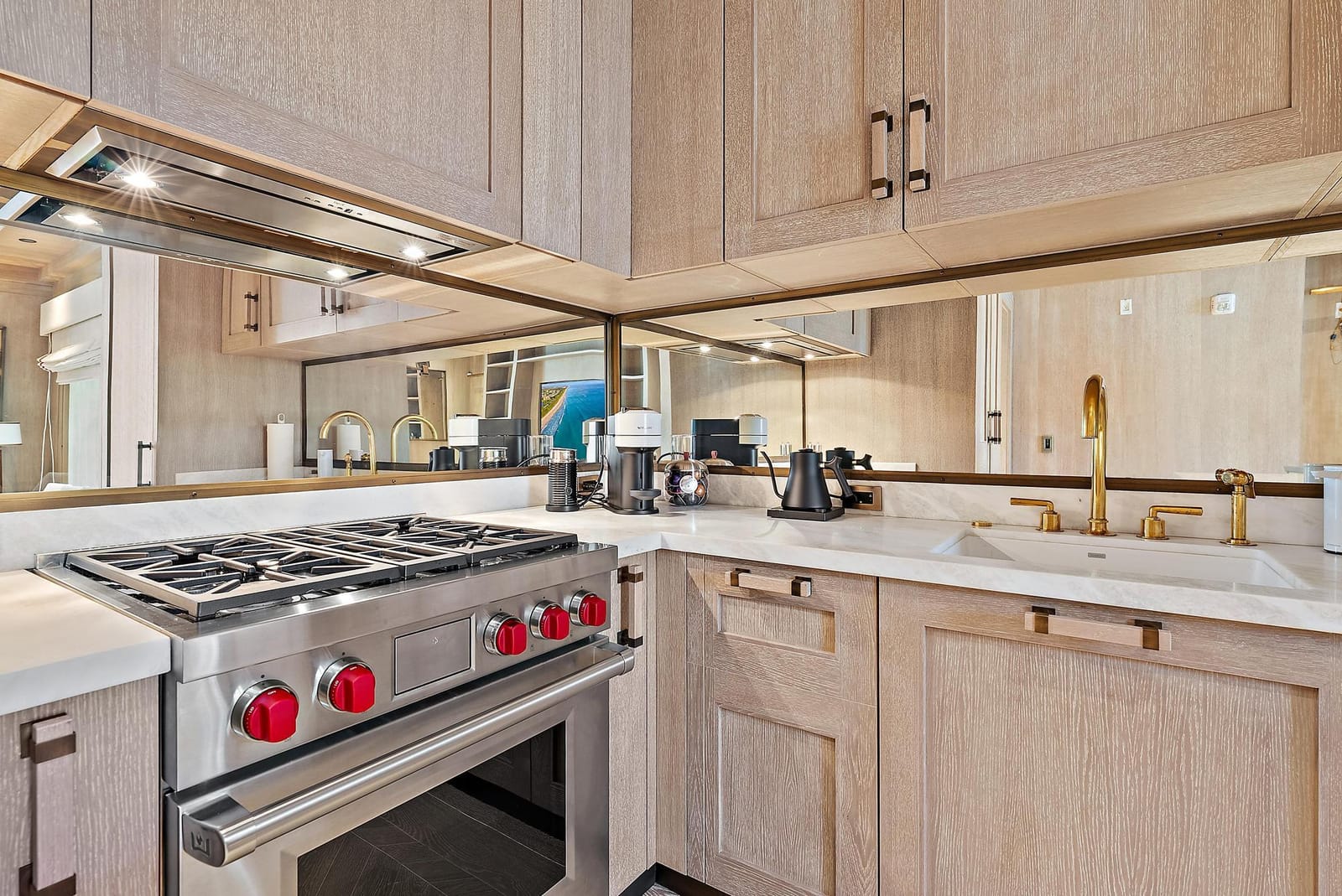 236 Phipps Plaza 101, Palm Beach, FL 33480 photo 14