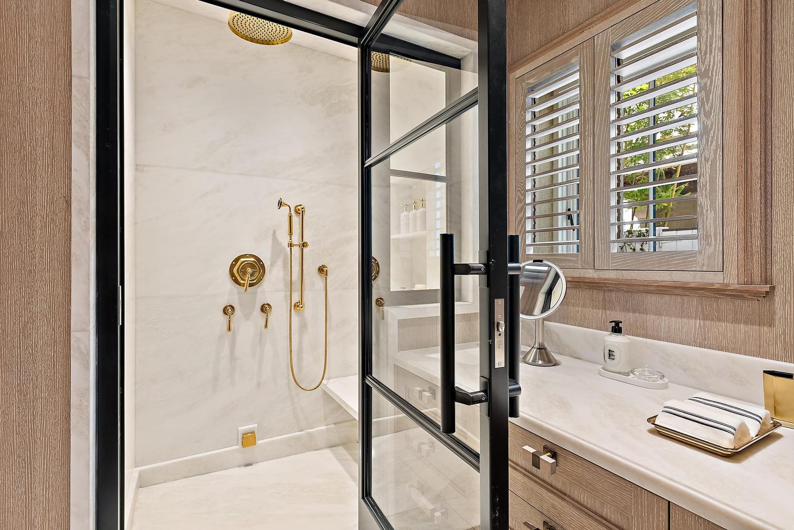 236 Phipps Plaza 101, Palm Beach, FL 33480 photo 21