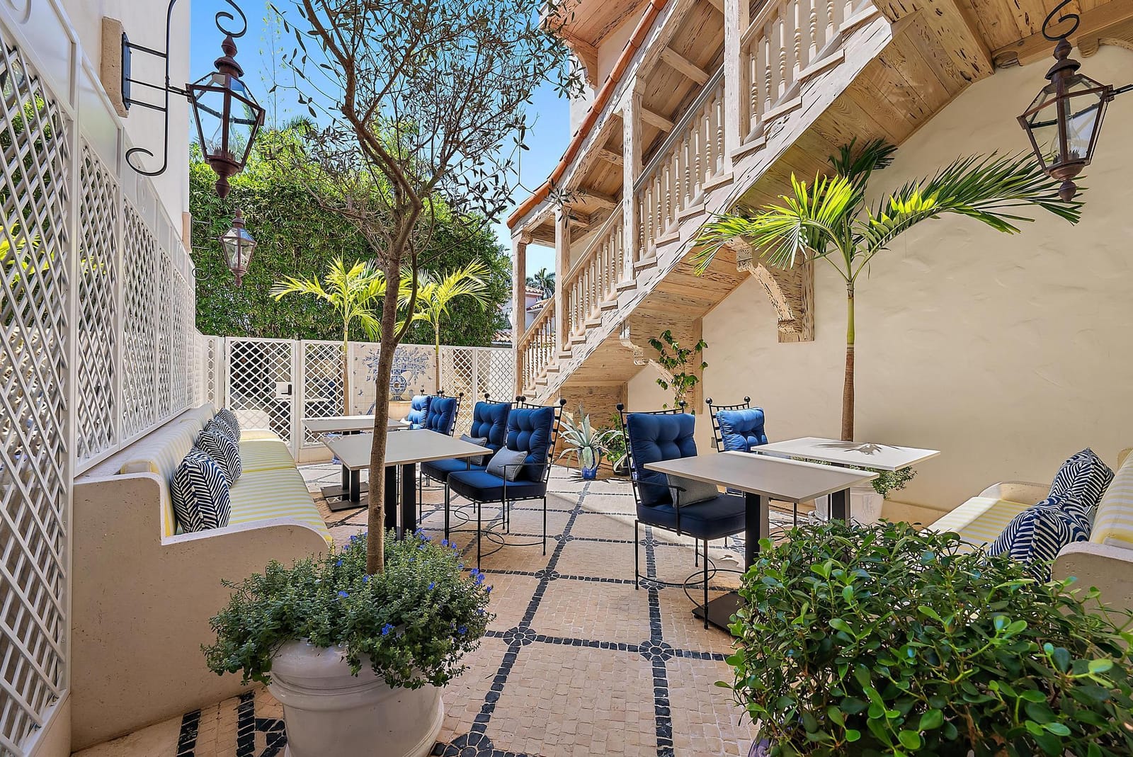 236 Phipps Plaza 101, Palm Beach, FL 33480 photo 4
