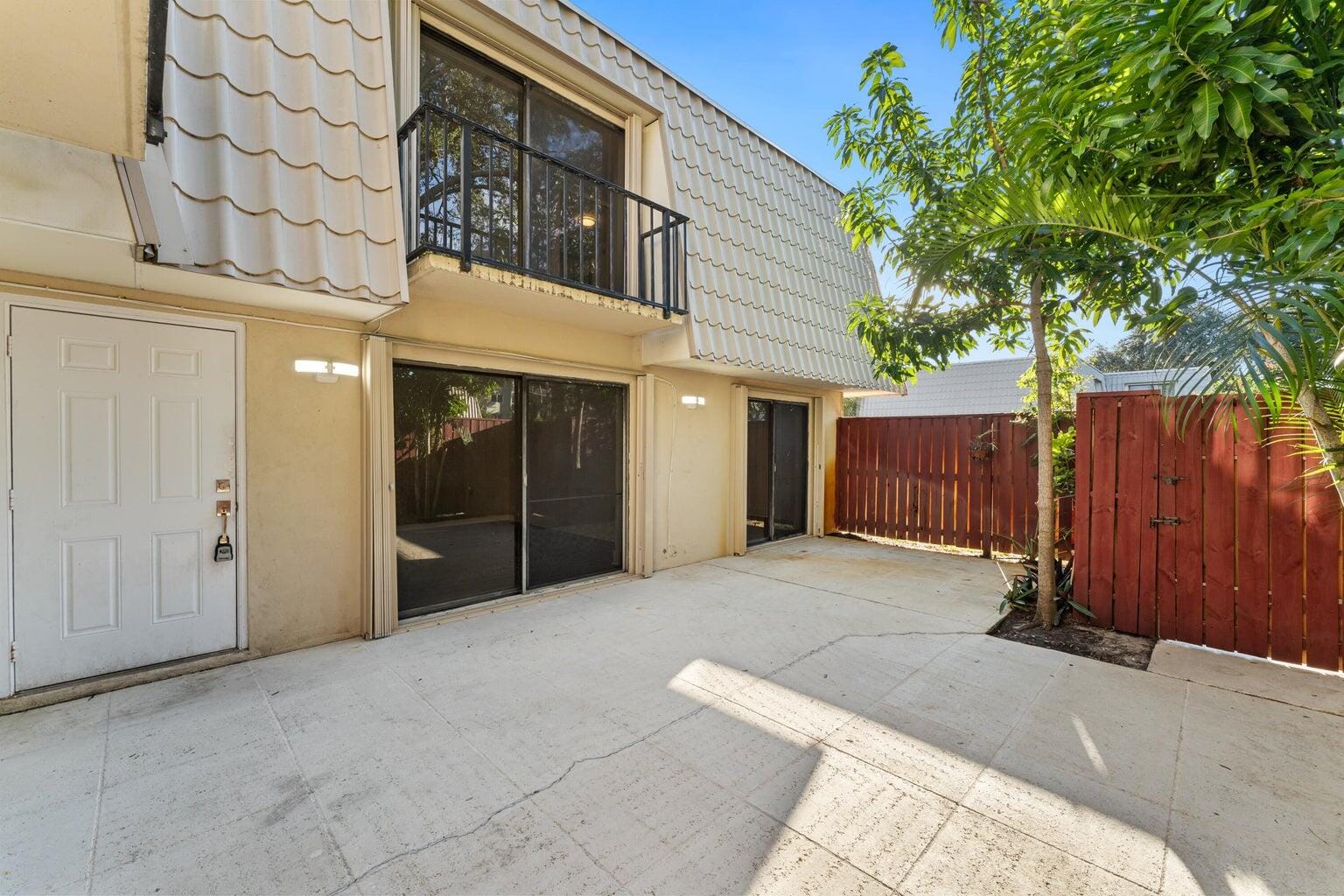 1700 Embassy Drive 708, West Palm Beach, FL 33401 photo 6