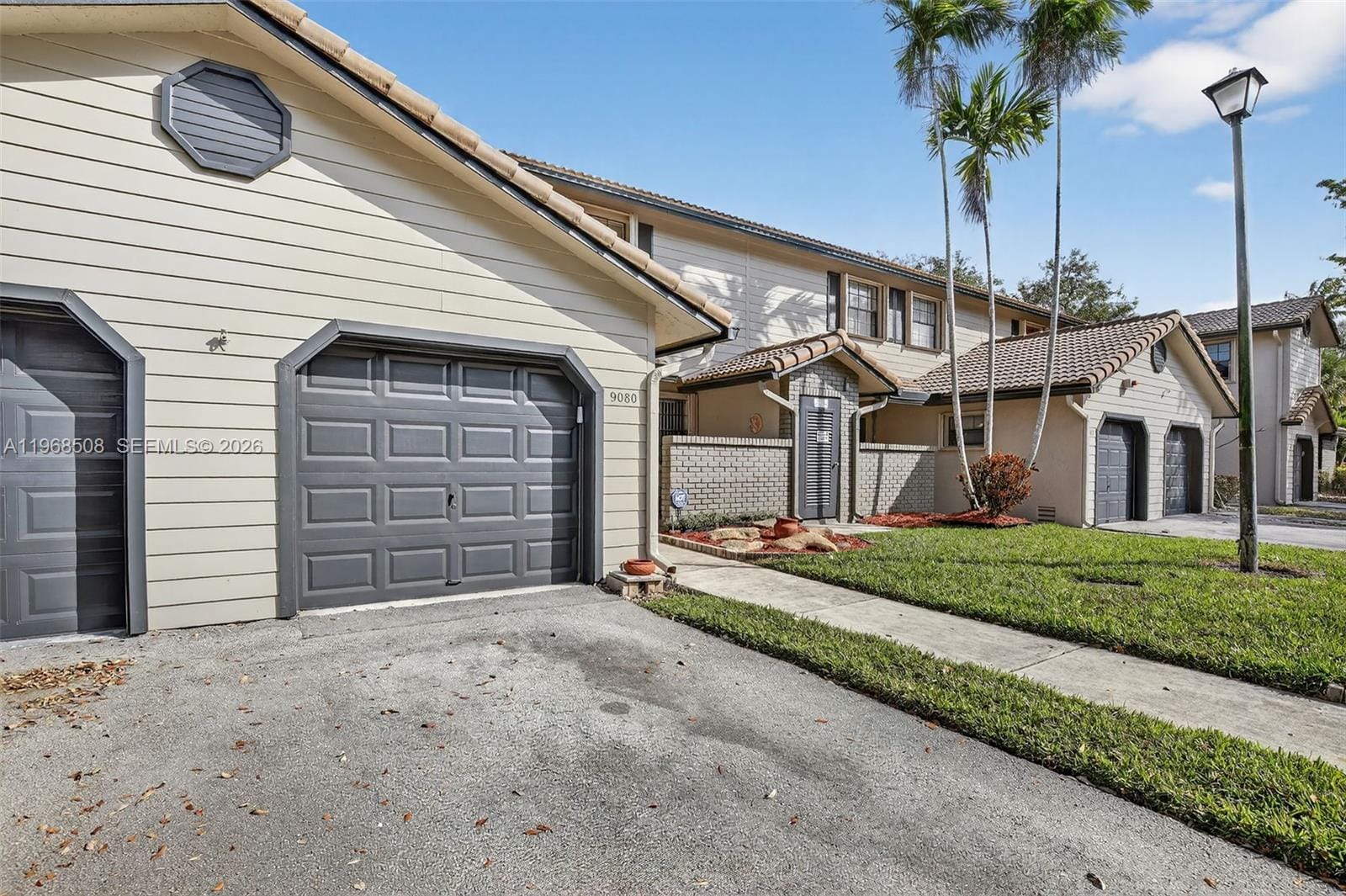 9080 Vineyard Lake Drive, Plantation, FL 33324 photo 3