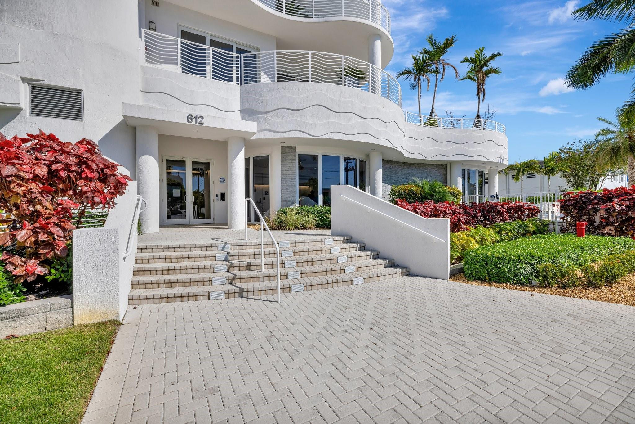 612 Bayshore Drive 301 — photo 3