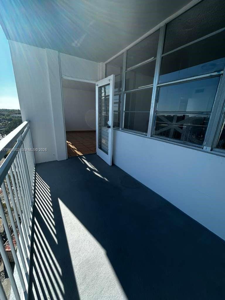 2025 NE 164th Street 918, North Miami Beach, FL 33162 photo 4