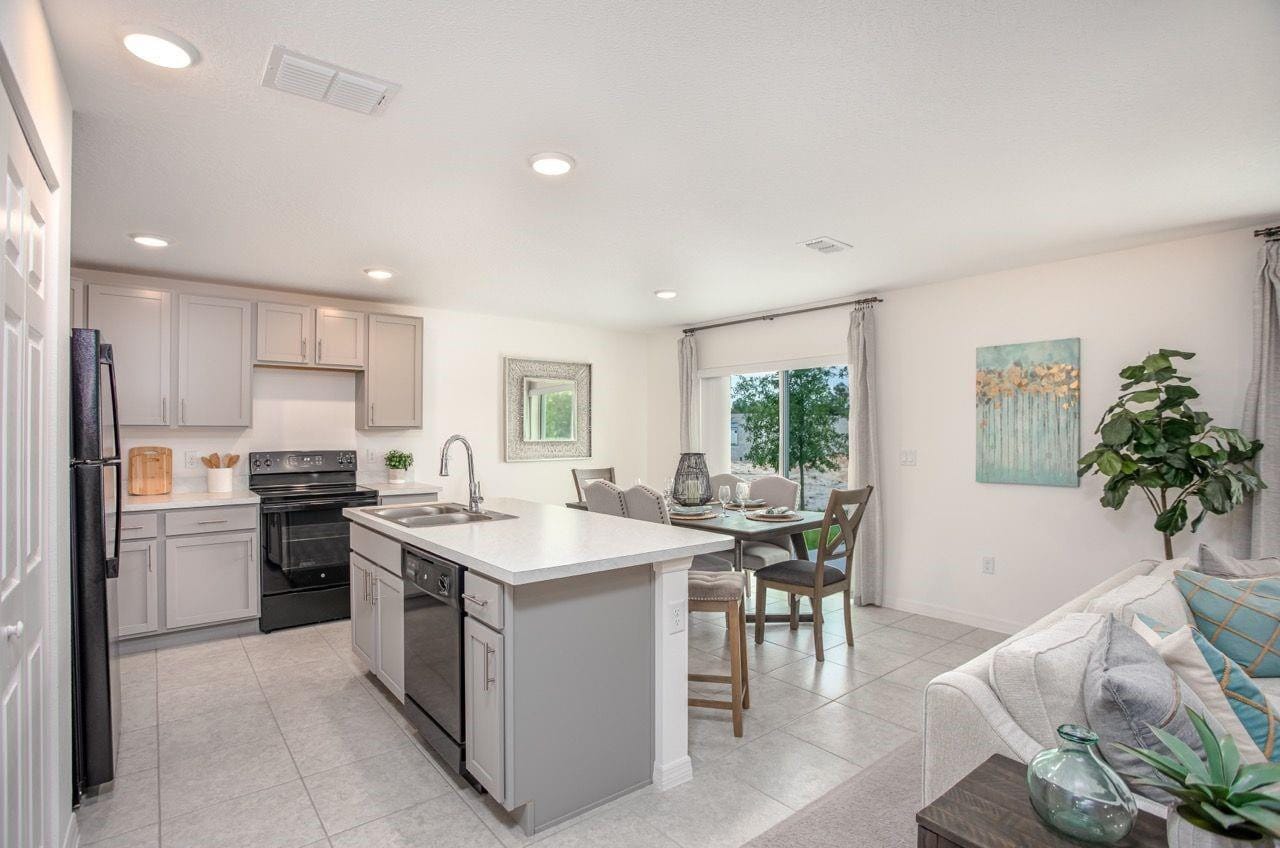 7755 105th Avenue, Vero Beach, FL 32967 photo 4