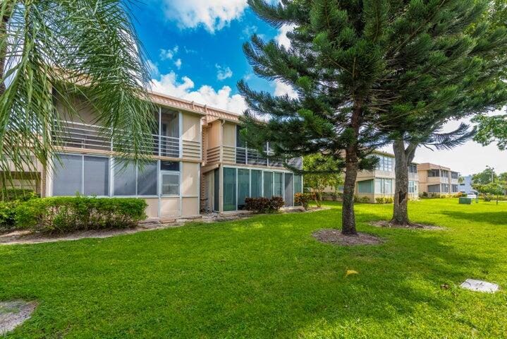 657 Brittany N, Delray Beach, FL 33446 photo 28