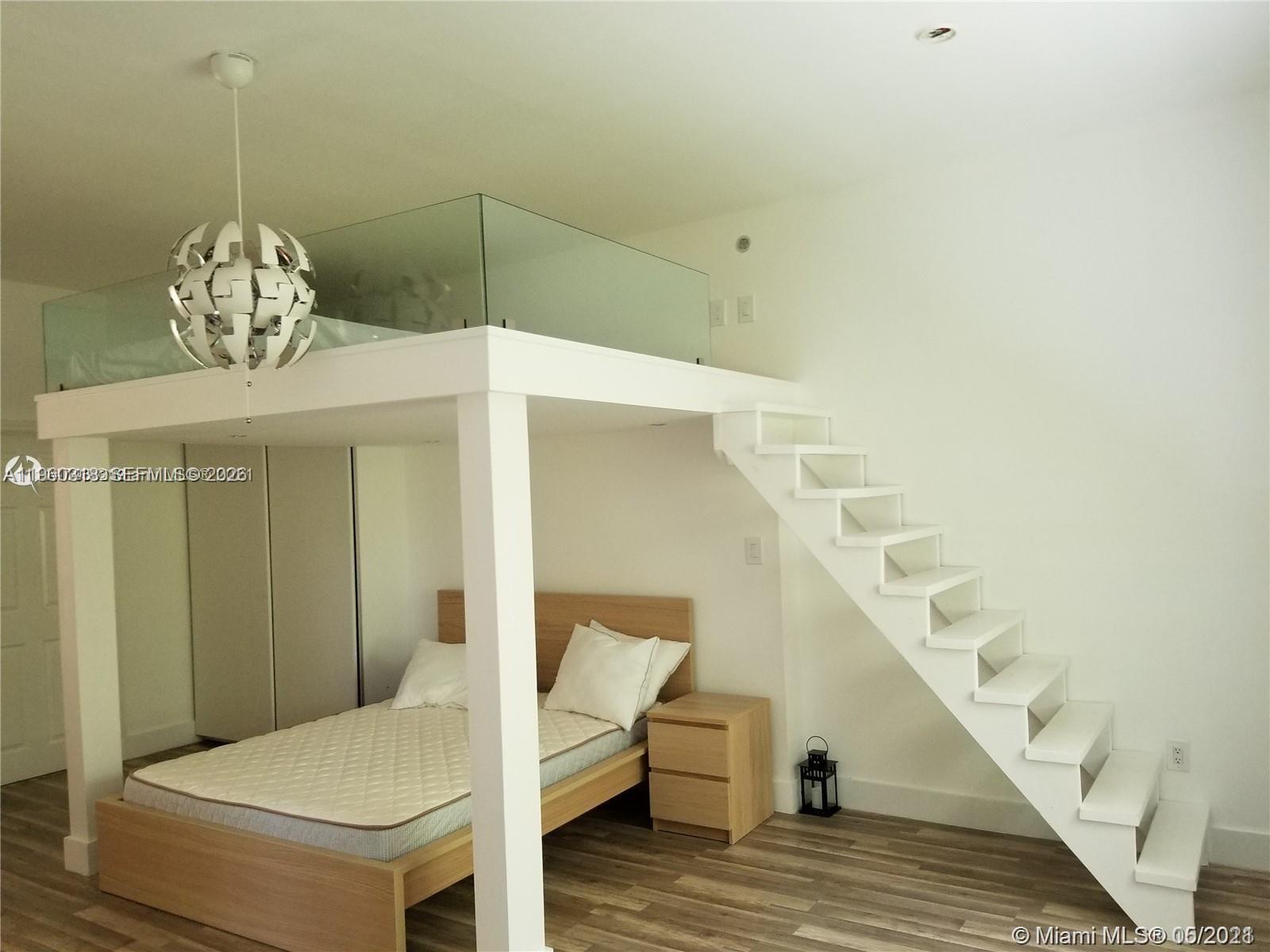 1045 Meridian Avenue 4, Miami Beach, FL 33139, Miami Beach