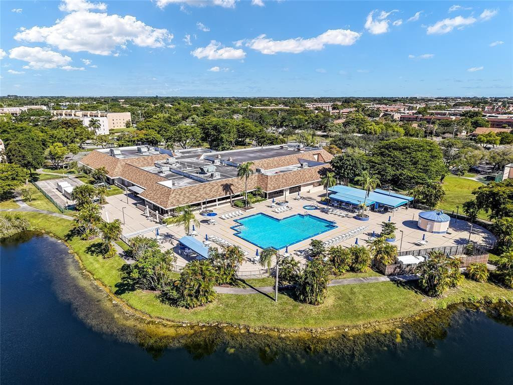 9721 Sunrise Lakes Boulevard 305, Sunrise, FL 33322, Sunrise
