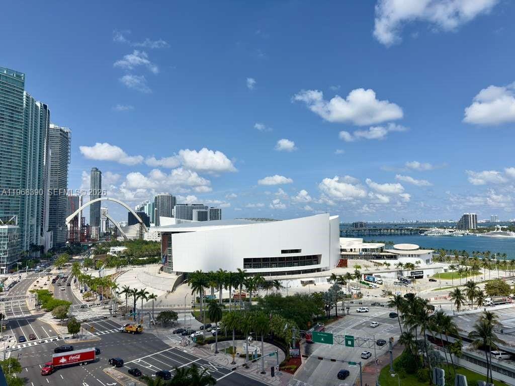 398 NE 5th Street 4313, Miami, FL 33132 photo 17