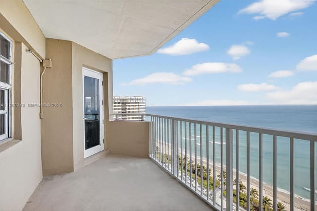 1980 S Ocean Drive 21E, Hallandale Beach, FL 33009