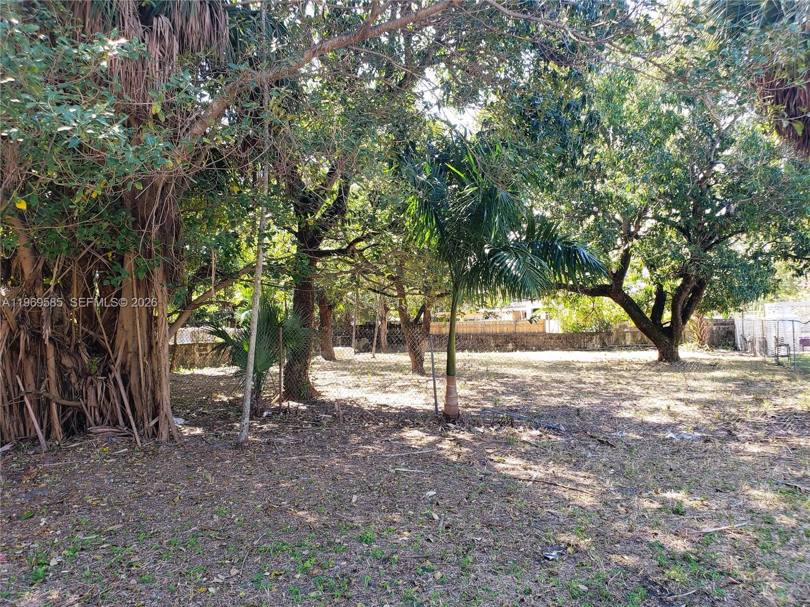 524 S Royal Poinciana Boulevard, Miami Springs, FL 33166, Miami Springs