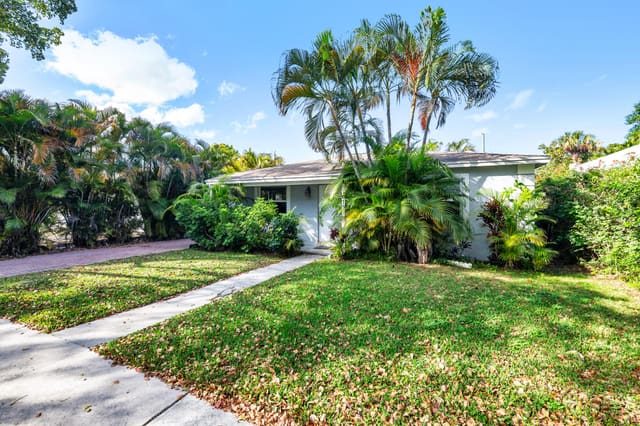 1013 Upland Road, sold in Pineapple Park, West Palm Beach, FL