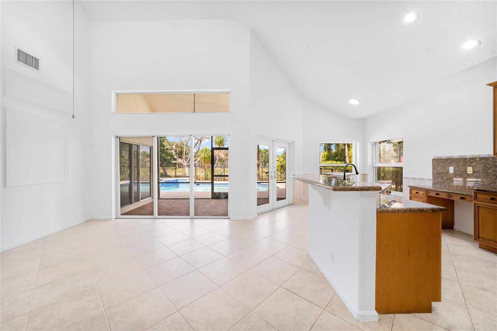11217 NW 68th Place, Parkland, FL 33076 photo 13