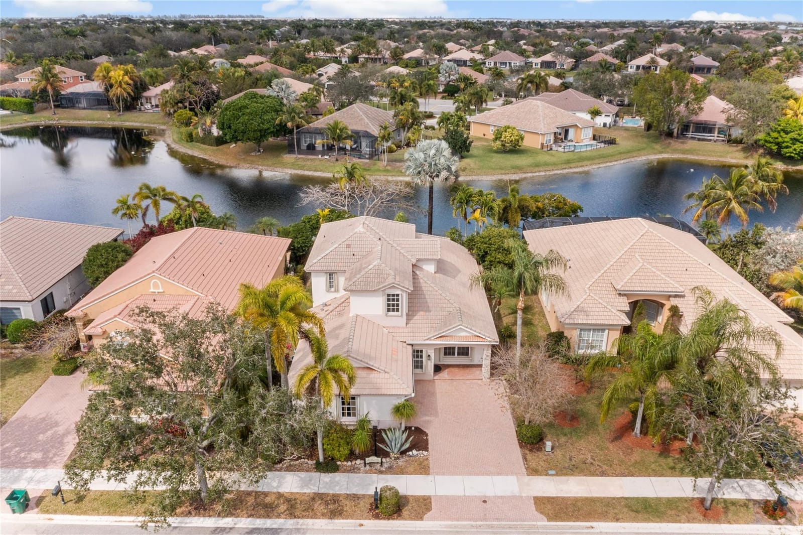 4 bedroom home for sale at 11217 68th, Parkland, FL 33076 — $800,000