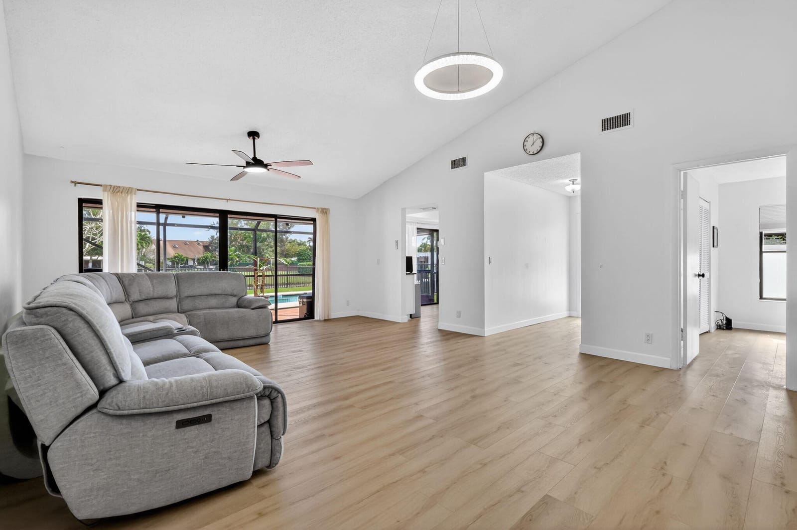 293 SW 28th Avenue, Delray Beach, FL 33445 photo 12