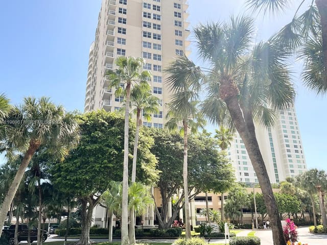 770 Claughton Island Drive 704, sold in Isola Condo, Miami, FL