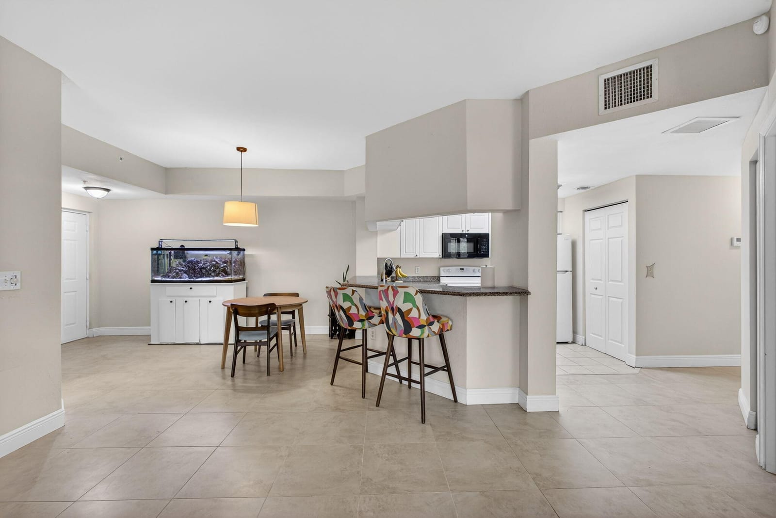 2727 Anzio Court 203 — photo 4
