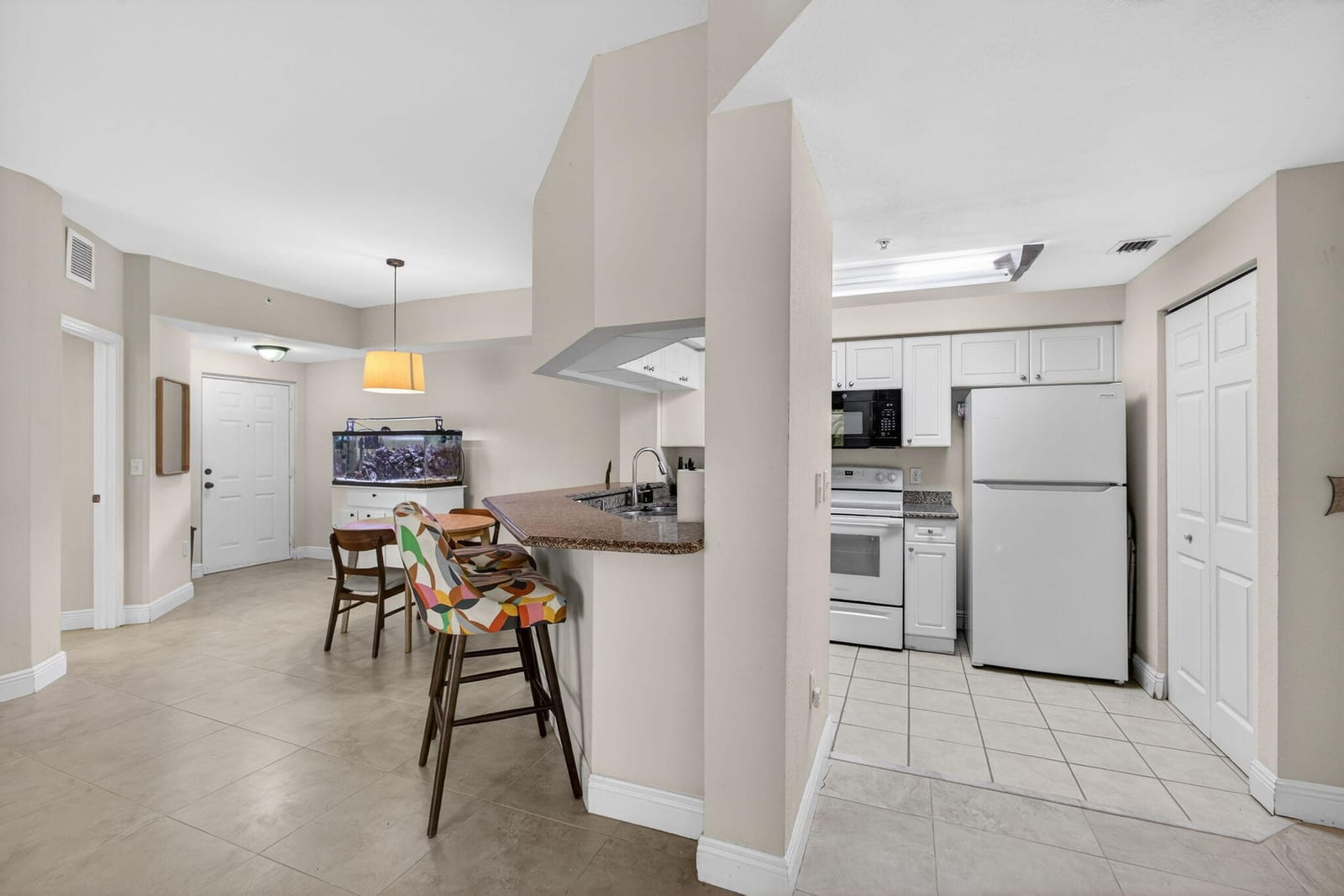 2727 Anzio Court 203 — photo 9