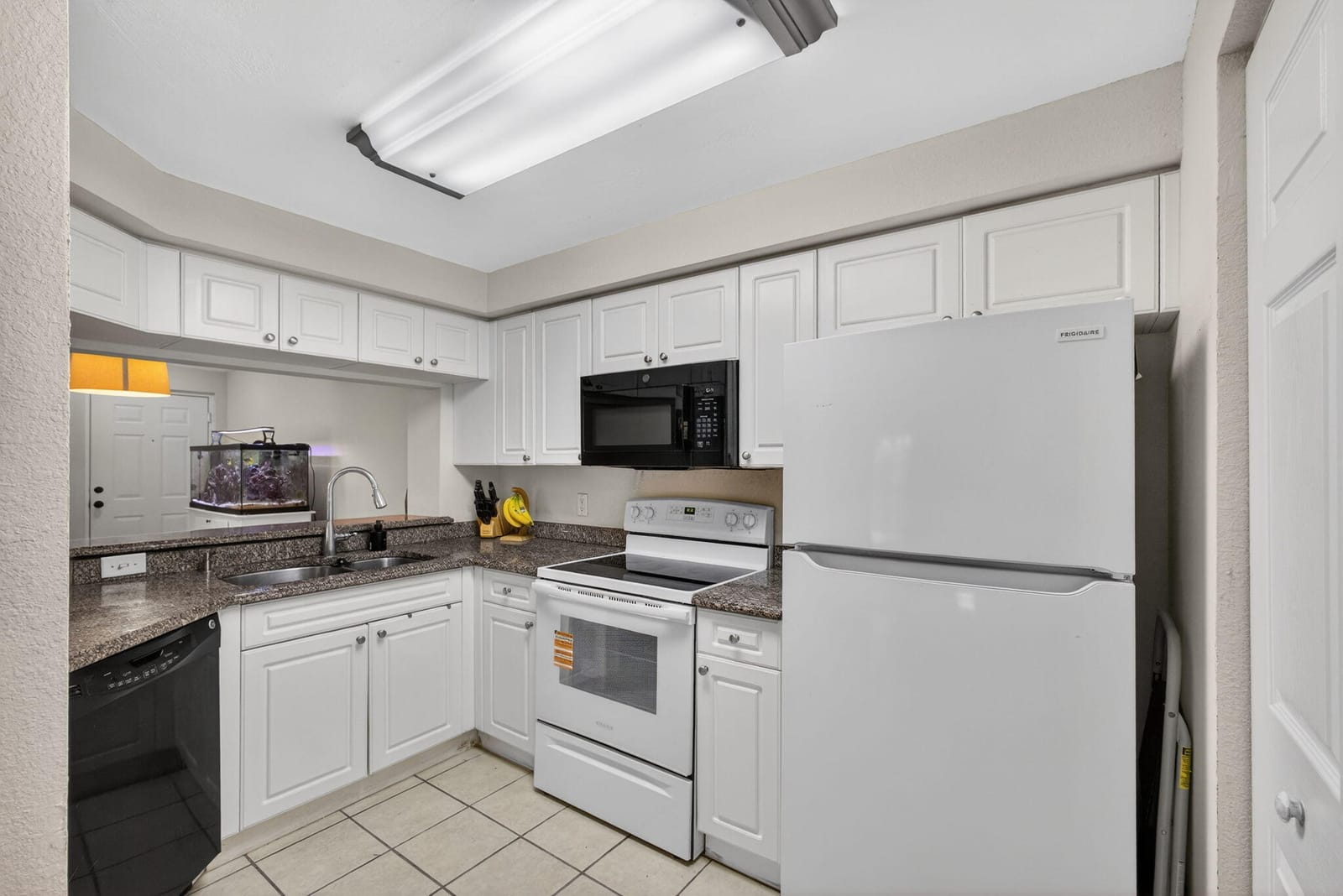 2727 Anzio Court 203 — photo 10