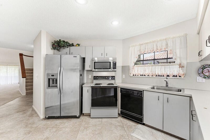 8638 Eagle Run Drive 15, Boca Raton, FL 33434 photo 7
