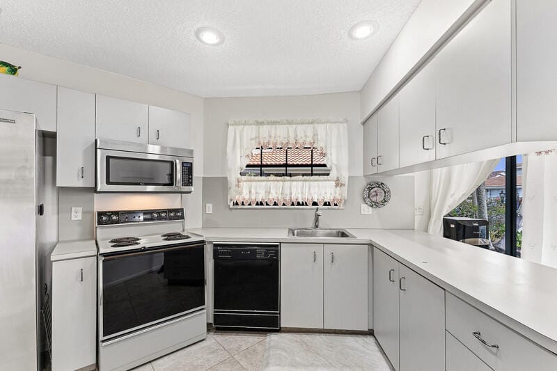 8638 Eagle Run Drive 15, Boca Raton, FL 33434 photo 8