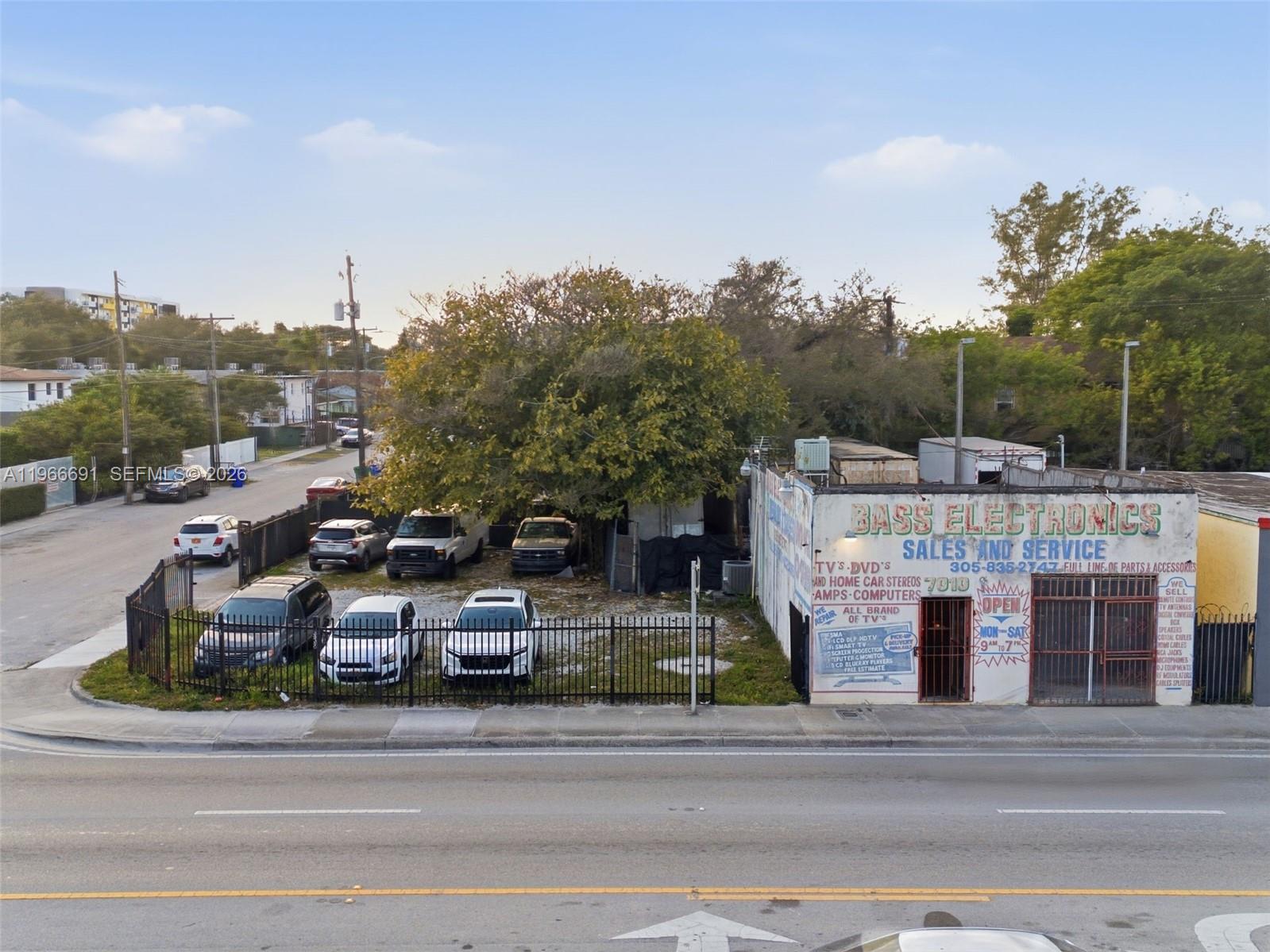 7010 NW 7th Avenue, Miami, FL 33150, Miami