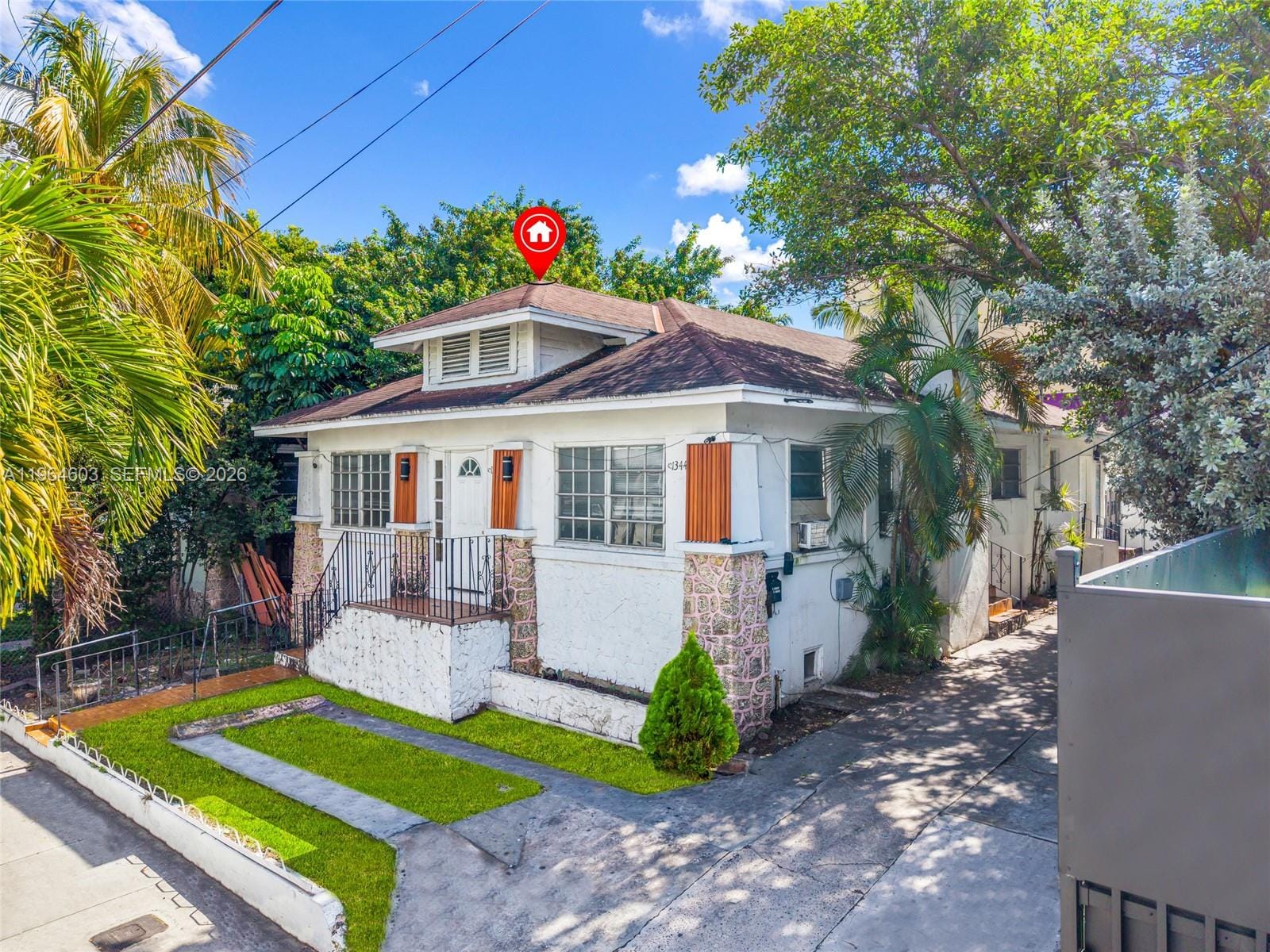 1342 NW 1st Street, Miami, FL 33125 photo 2
