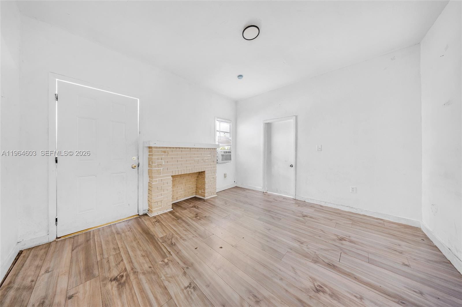 1342 NW 1st Street, Miami, FL 33125 photo 7