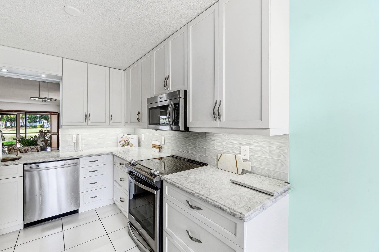 5380 Cedar Lake Drive 102 — photo 10
