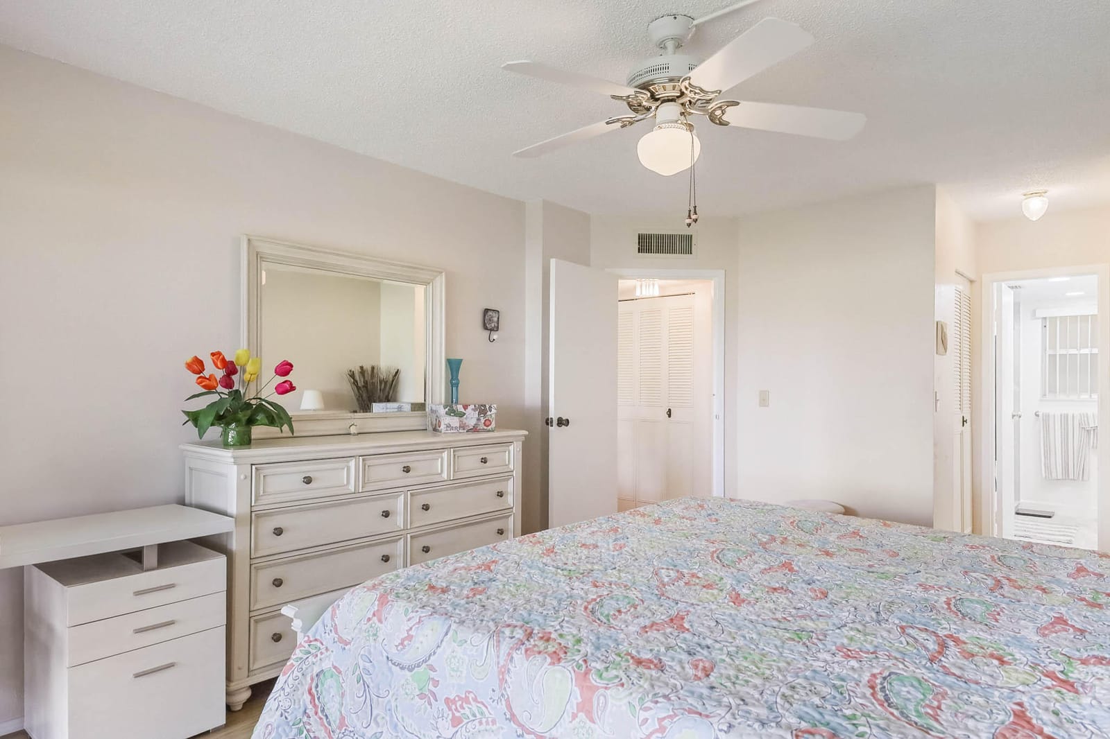 3755 Via Poinciana 106, Lake Worth, FL 33467 photo 12