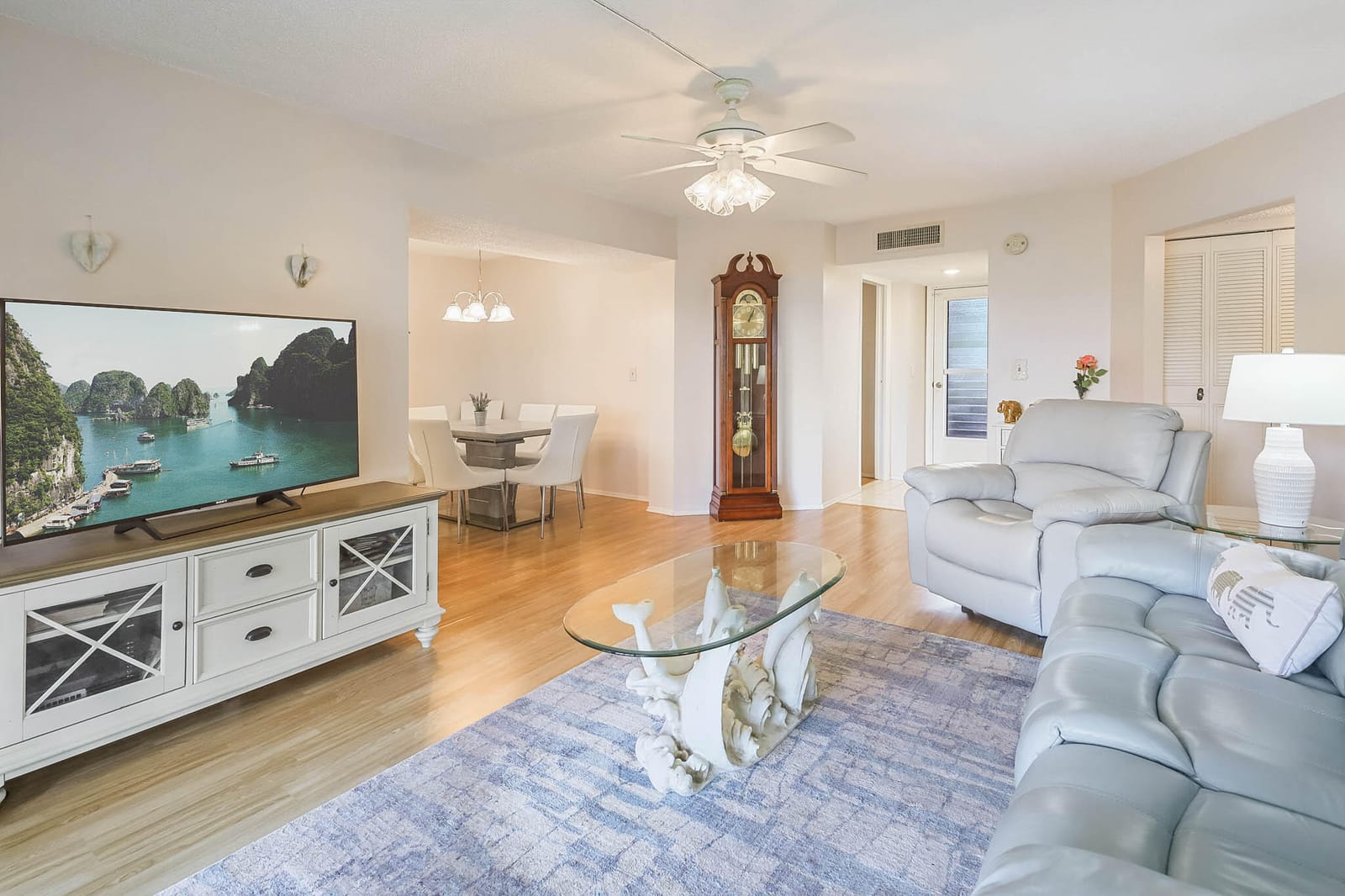 3755 Via Poinciana 106, Lake Worth, FL 33467 photo 4