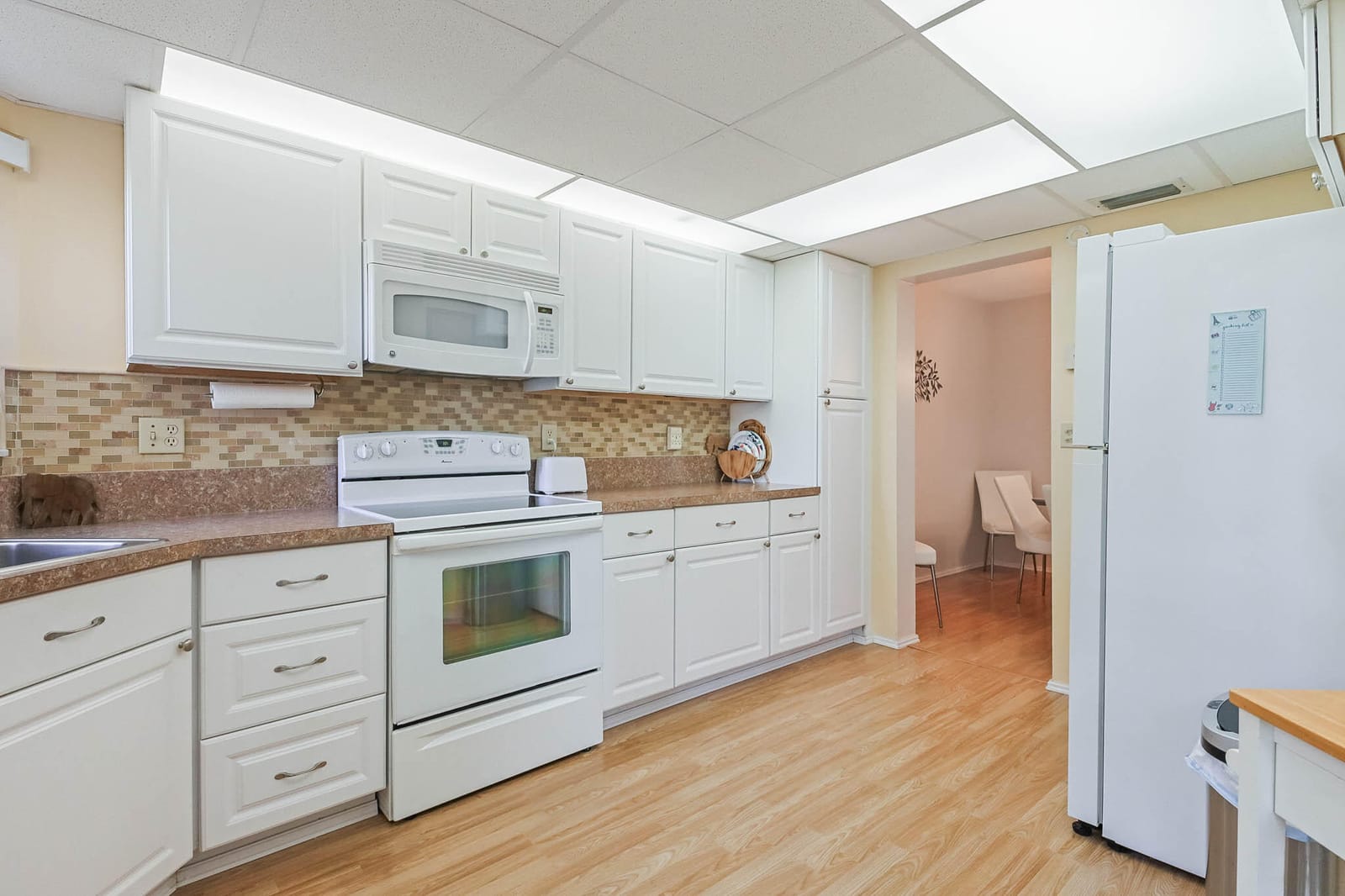 3755 Via Poinciana 106, Lake Worth, FL 33467 photo 9