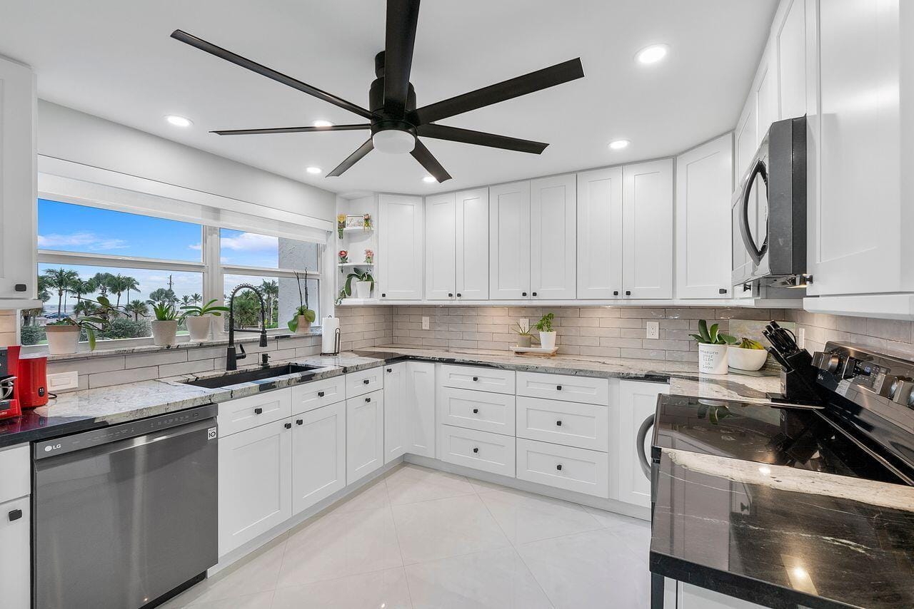 3300 S Ocean Boulevard 317-c — photo 10