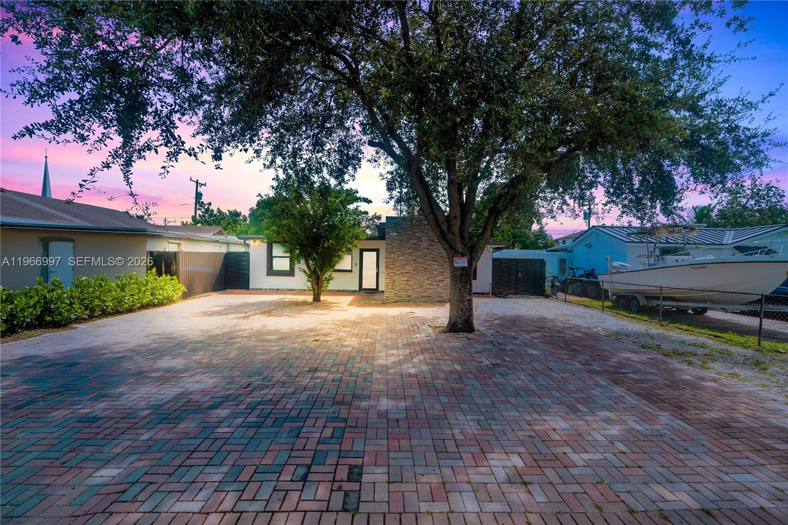 411 N 61st Avenue, Hollywood, FL 33024, Hollywood
