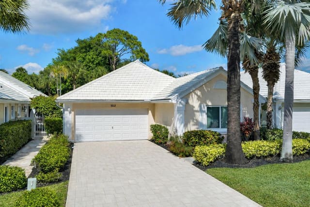9213 Heathridge Drive, Breakers West, West Palm Beach, FL