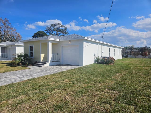 3868 SE Grant Street, Stuart, FL 34997
