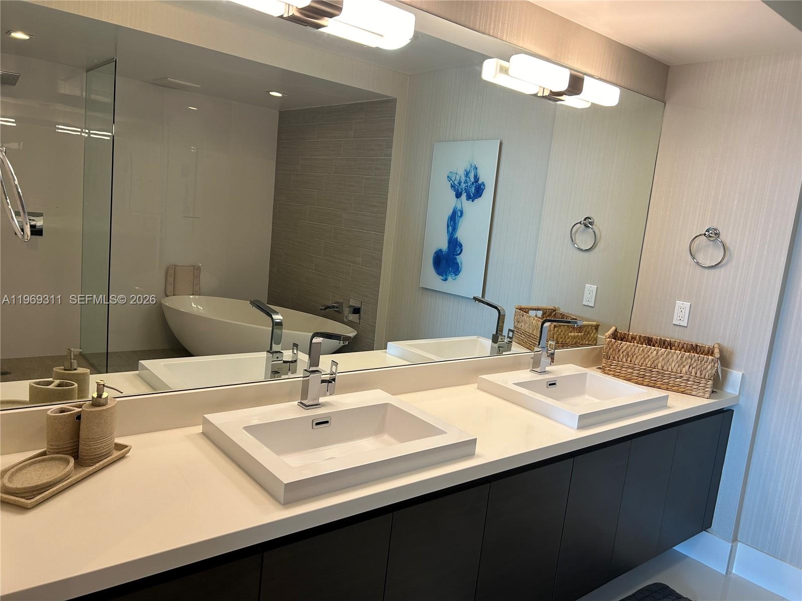 300 Sunny Isles Boulevard 4-2305, Sunny Isles Beach, FL 33160 photo 17