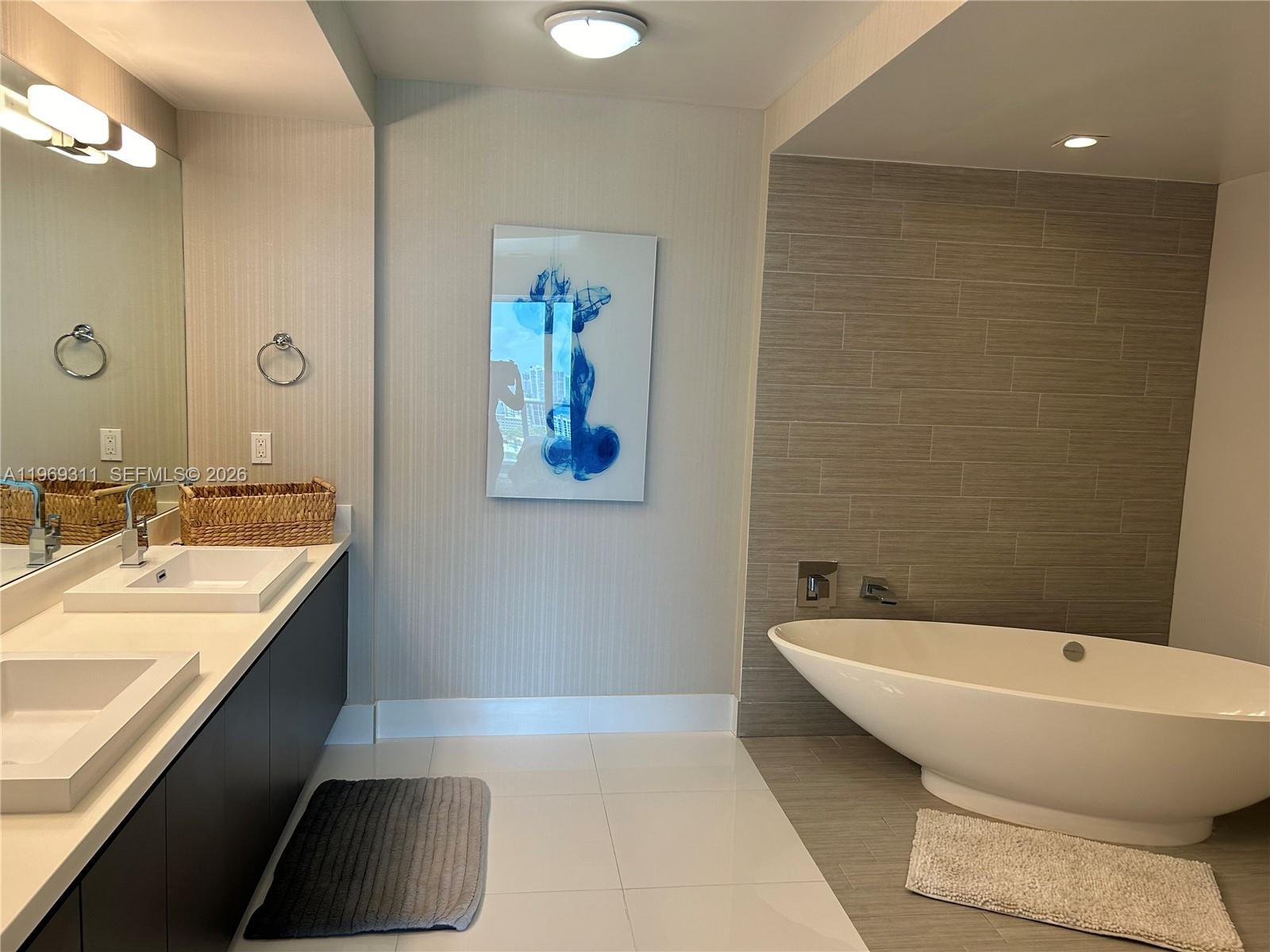 300 Sunny Isles Boulevard 4-2305, Sunny Isles Beach, FL 33160 photo 18