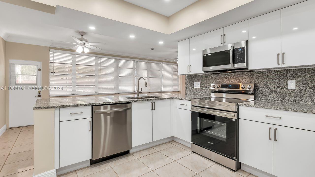 5300 Grant Street, Hollywood, FL 33021 photo 10