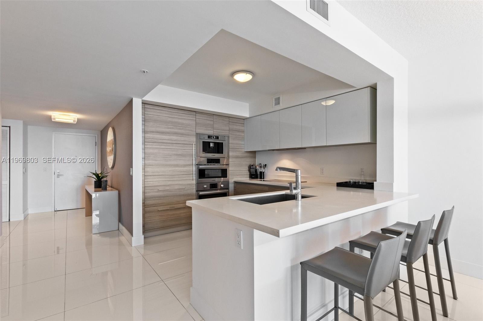 300 Sunny Isles Boulevard 4-2405, Sunny Isles Beach, FL 33160 photo 16